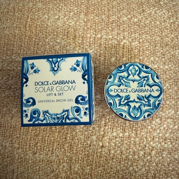 Dolce & Gabbana Solar Glow Lift & Set Universal Brow Gel 💙 - Picture 4 of 7